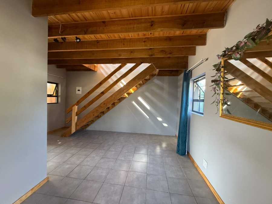 To Let 1 Bedroom Property for Rent in Fontainebleau Gauteng