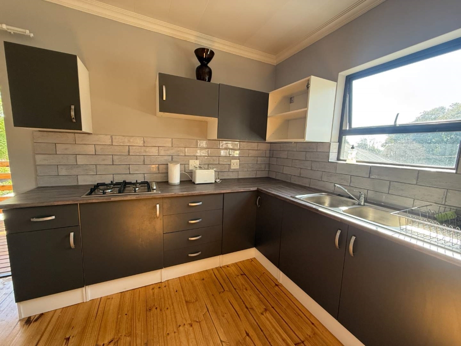 To Let 1 Bedroom Property for Rent in Fontainebleau Gauteng