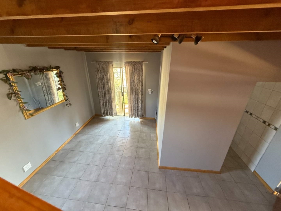 To Let 1 Bedroom Property for Rent in Fontainebleau Gauteng