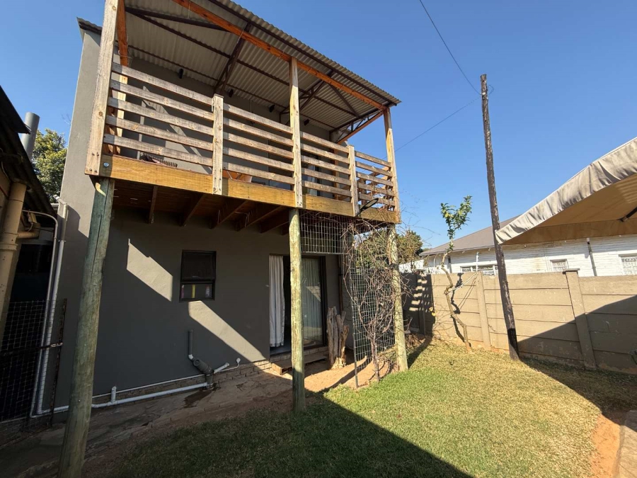 To Let 1 Bedroom Property for Rent in Fontainebleau Gauteng