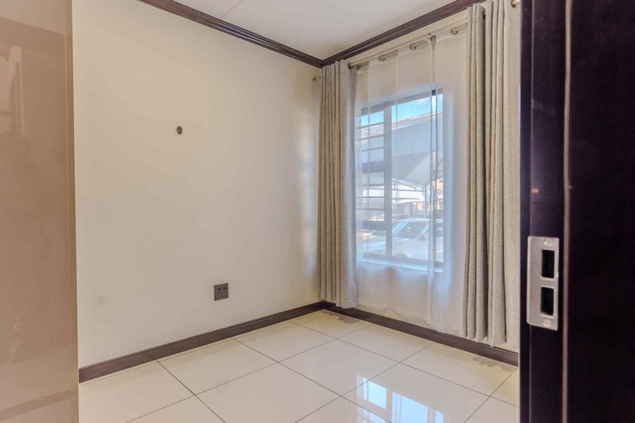 2 Bedroom Property for Sale in Kyalami Gauteng