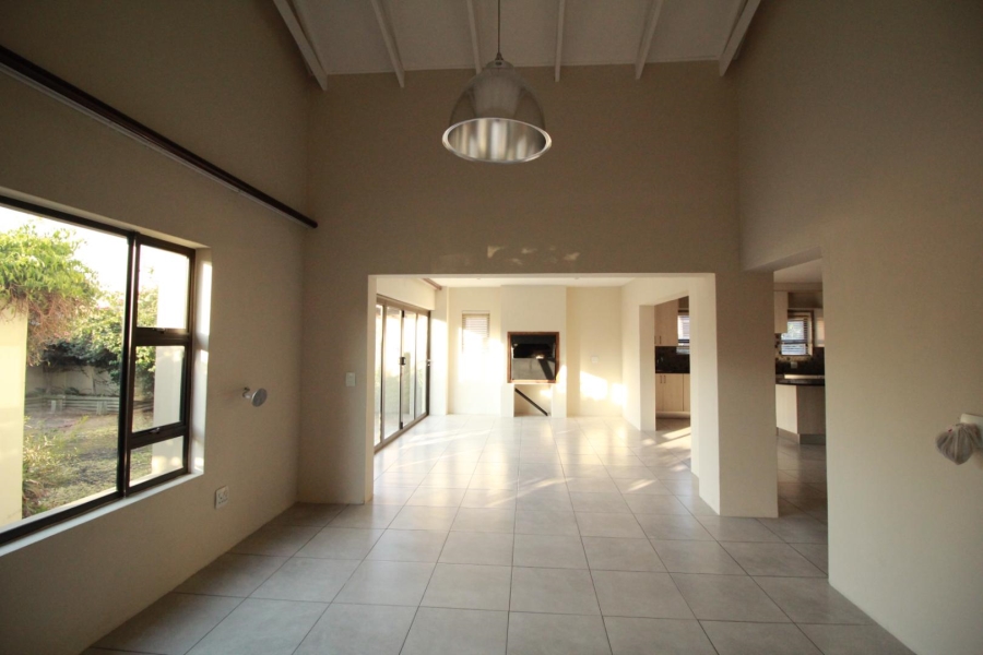 4 Bedroom Property for Sale in Blue Valley Golf Estate Gauteng