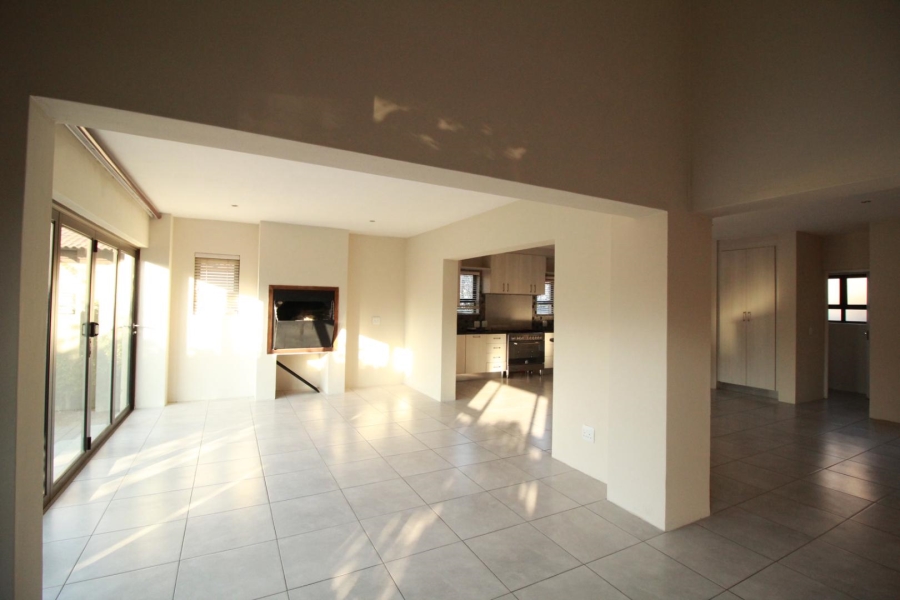 4 Bedroom Property for Sale in Blue Valley Golf Estate Gauteng