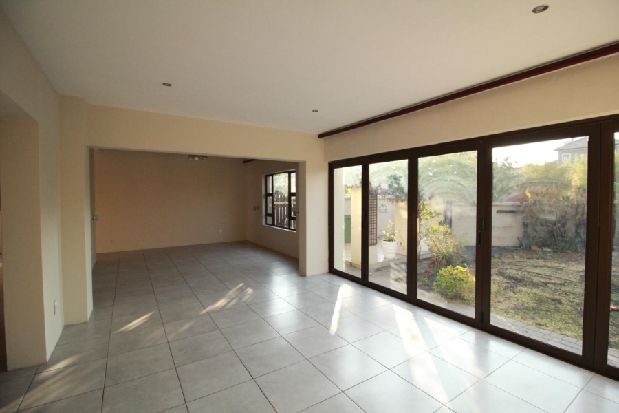 4 Bedroom Property for Sale in Blue Valley Golf Estate Gauteng
