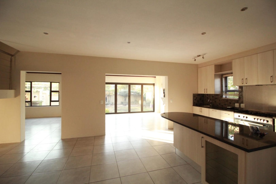4 Bedroom Property for Sale in Blue Valley Golf Estate Gauteng