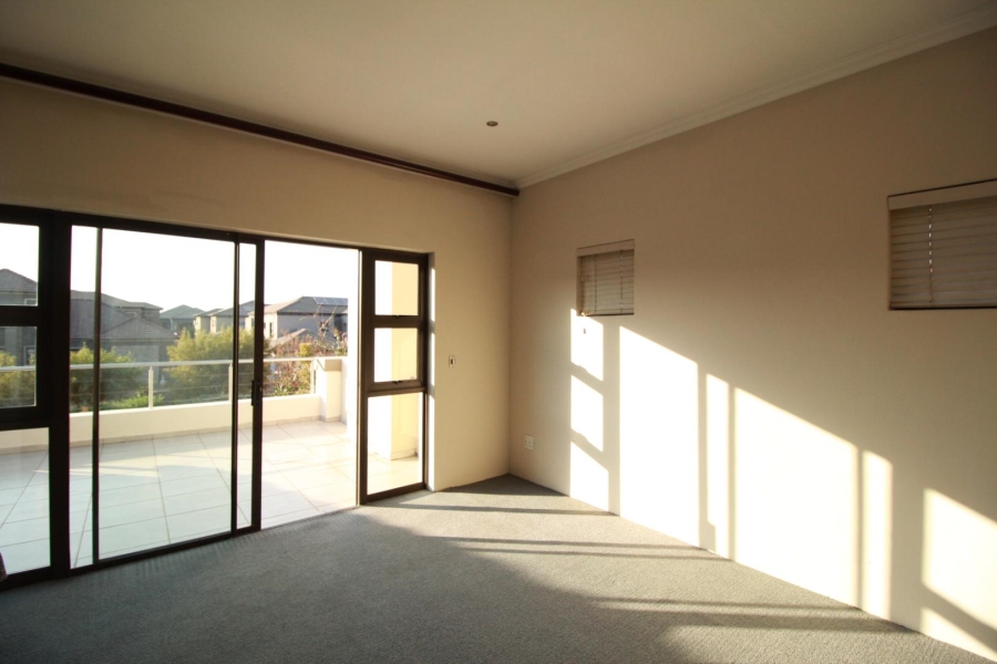 4 Bedroom Property for Sale in Blue Valley Golf Estate Gauteng
