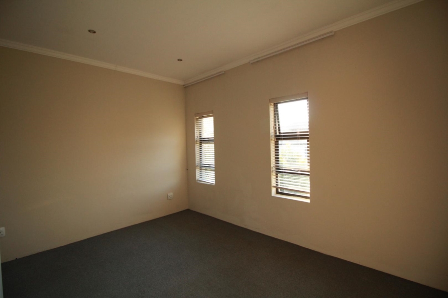4 Bedroom Property for Sale in Blue Valley Golf Estate Gauteng