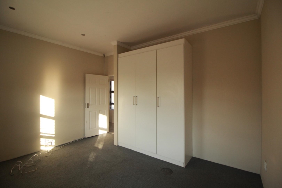4 Bedroom Property for Sale in Blue Valley Golf Estate Gauteng