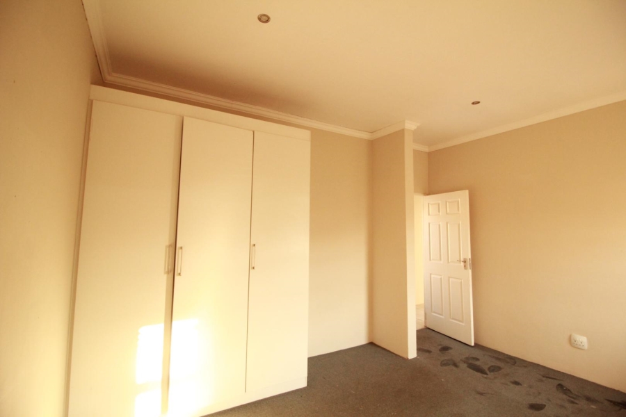 4 Bedroom Property for Sale in Blue Valley Golf Estate Gauteng