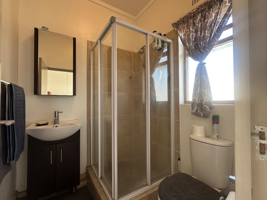 1 Bedroom Property for Sale in Sunninghill Gauteng