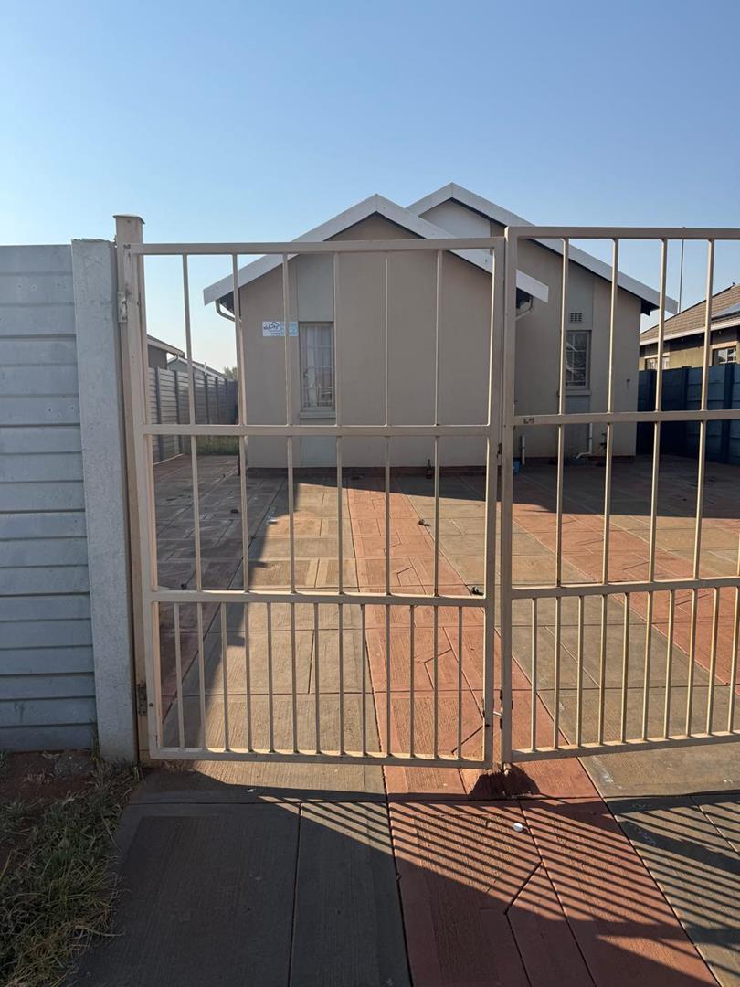 3 Bedroom Property for Sale in Sky City Gauteng