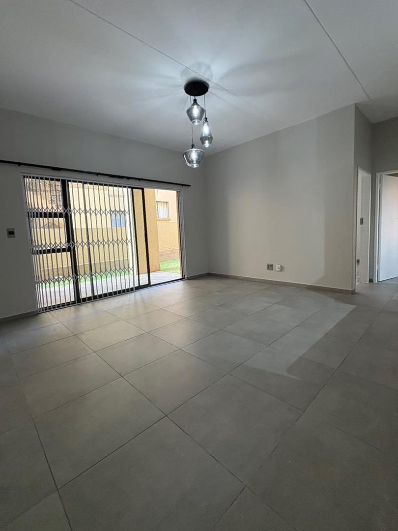 To Let 2 Bedroom Property for Rent in Fourways Gauteng