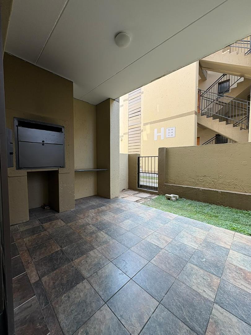 To Let 2 Bedroom Property for Rent in Fourways Gauteng