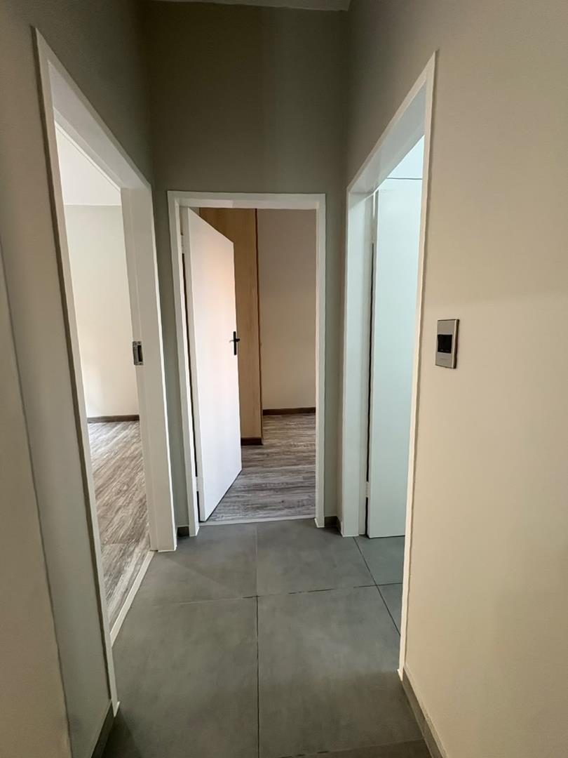 To Let 2 Bedroom Property for Rent in Fourways Gauteng