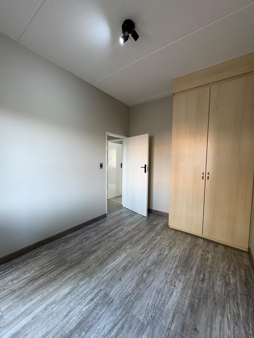 To Let 2 Bedroom Property for Rent in Fourways Gauteng