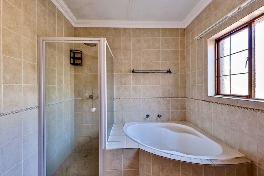 3 Bedroom Property for Sale in Moreleta Park Gauteng