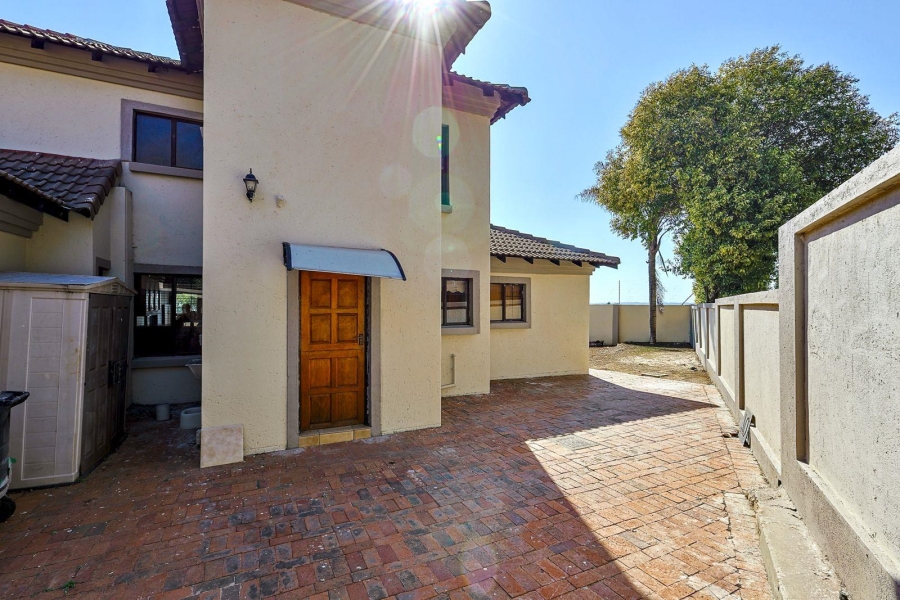3 Bedroom Property for Sale in Moreleta Park Gauteng