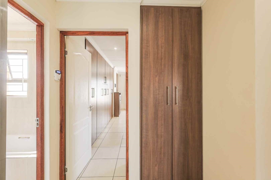 3 Bedroom Property for Sale in Equestria Gauteng