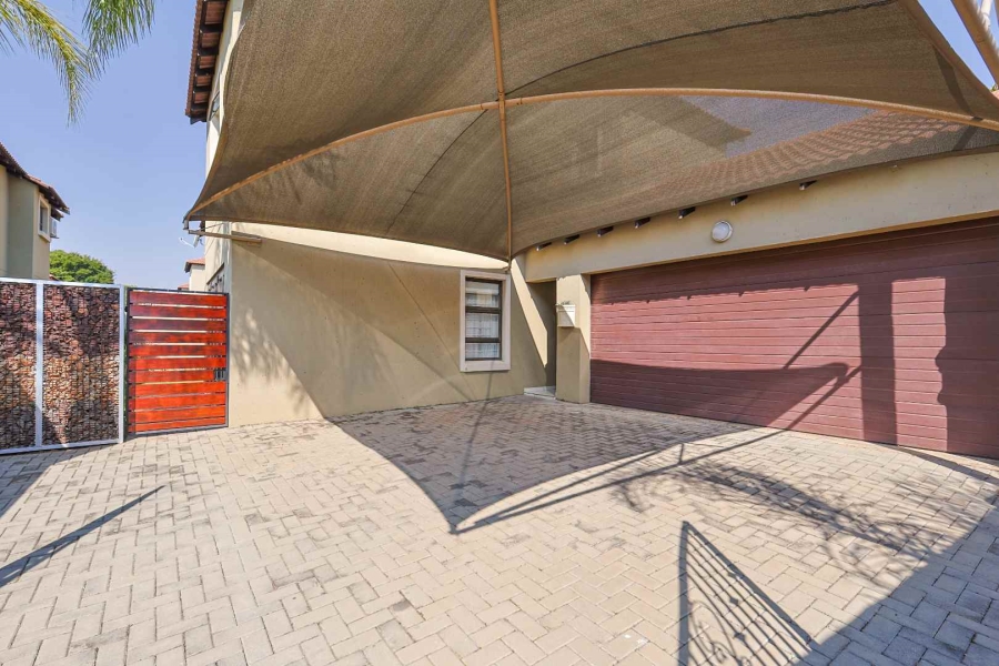 3 Bedroom Property for Sale in Equestria Gauteng