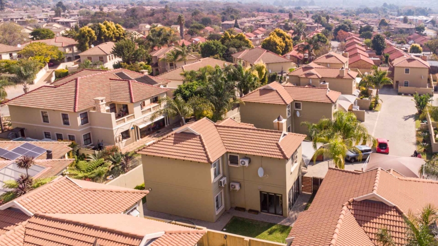 3 Bedroom Property for Sale in Equestria Gauteng