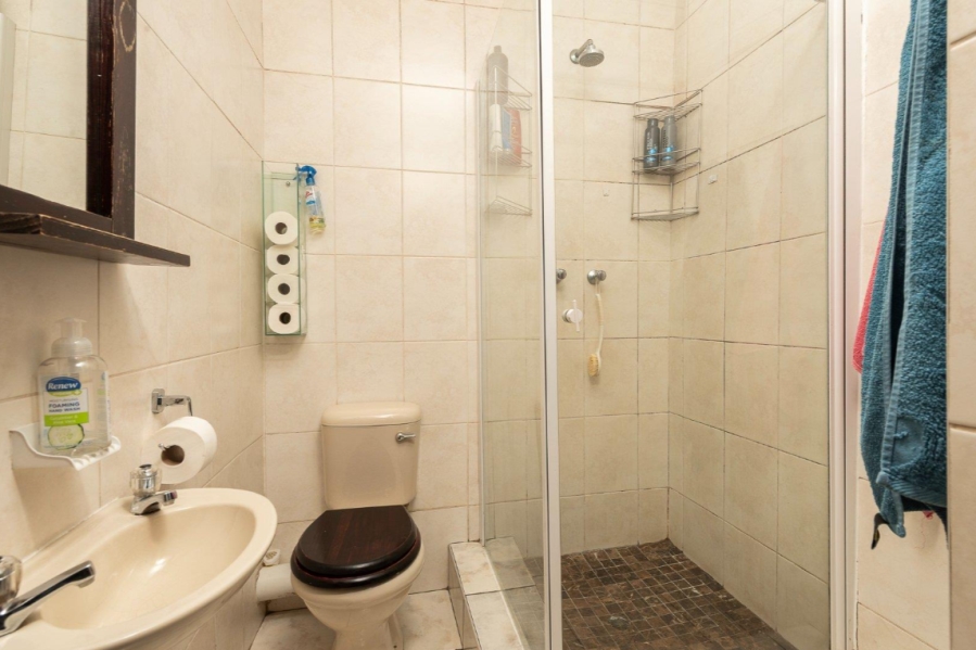 4 Bedroom Property for Sale in General Albertspark Gauteng