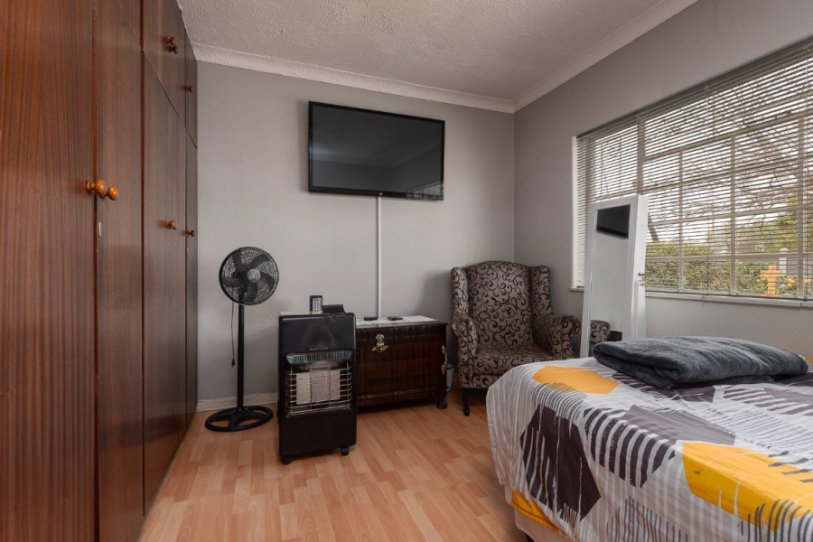 4 Bedroom Property for Sale in General Albertspark Gauteng