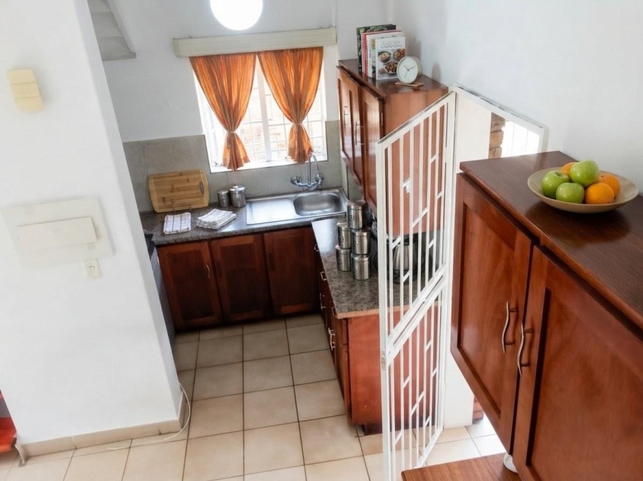 2 Bedroom Property for Sale in Pretoria North Gauteng