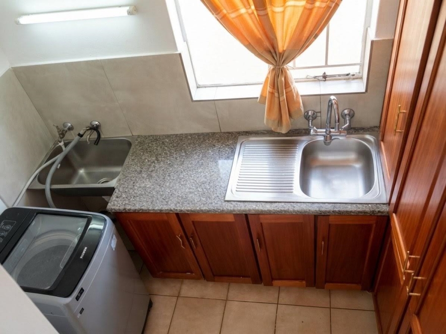 2 Bedroom Property for Sale in Pretoria North Gauteng