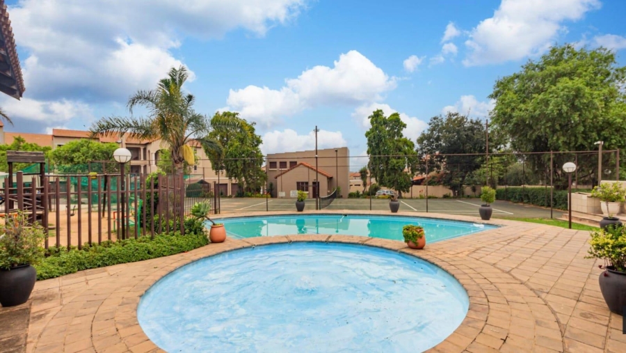 2 Bedroom Property for Sale in Noordhang Gauteng
