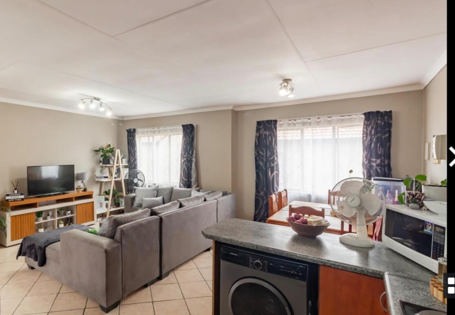 2 Bedroom Property for Sale in Noordhang Gauteng