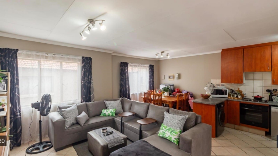 2 Bedroom Property for Sale in Noordhang Gauteng