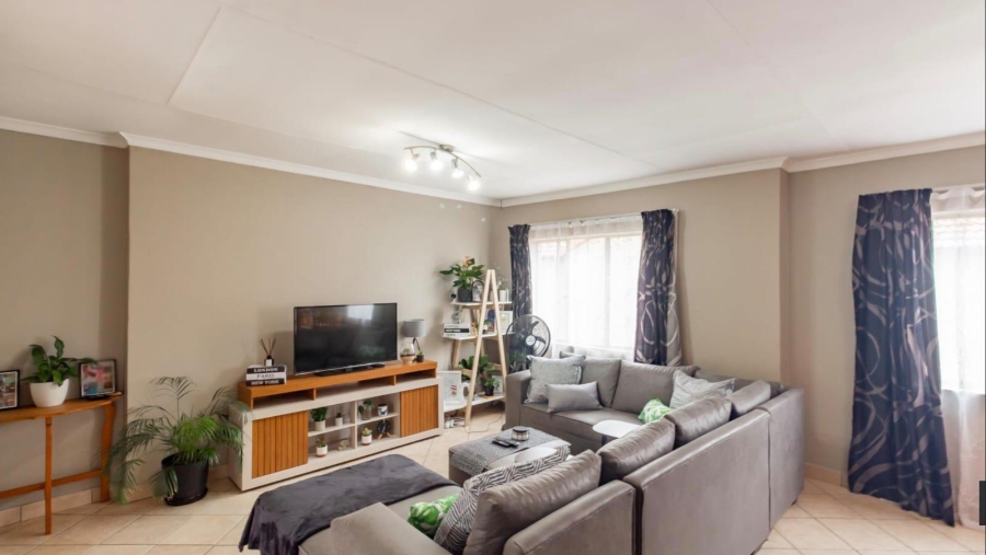 2 Bedroom Property for Sale in Noordhang Gauteng
