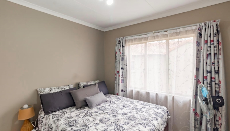 2 Bedroom Property for Sale in Noordhang Gauteng