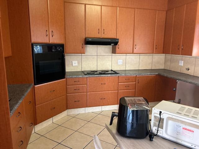 To Let 2 Bedroom Property for Rent in Brackenhurst Gauteng
