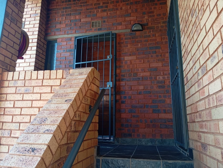 2 Bedroom Property for Sale in Alveda Park Gauteng