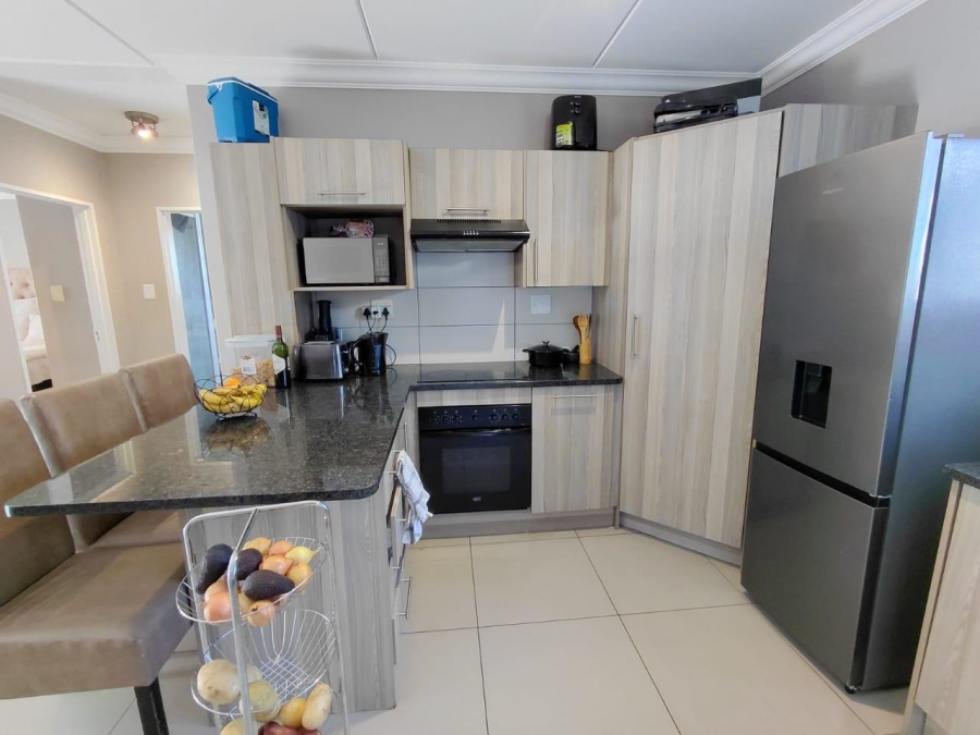 To Let 2 Bedroom Property for Rent in Chartwell Gauteng