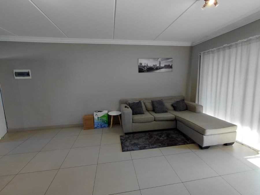 To Let 2 Bedroom Property for Rent in Chartwell Gauteng