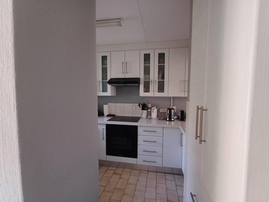 To Let 2 Bedroom Property for Rent in Kensington B Gauteng