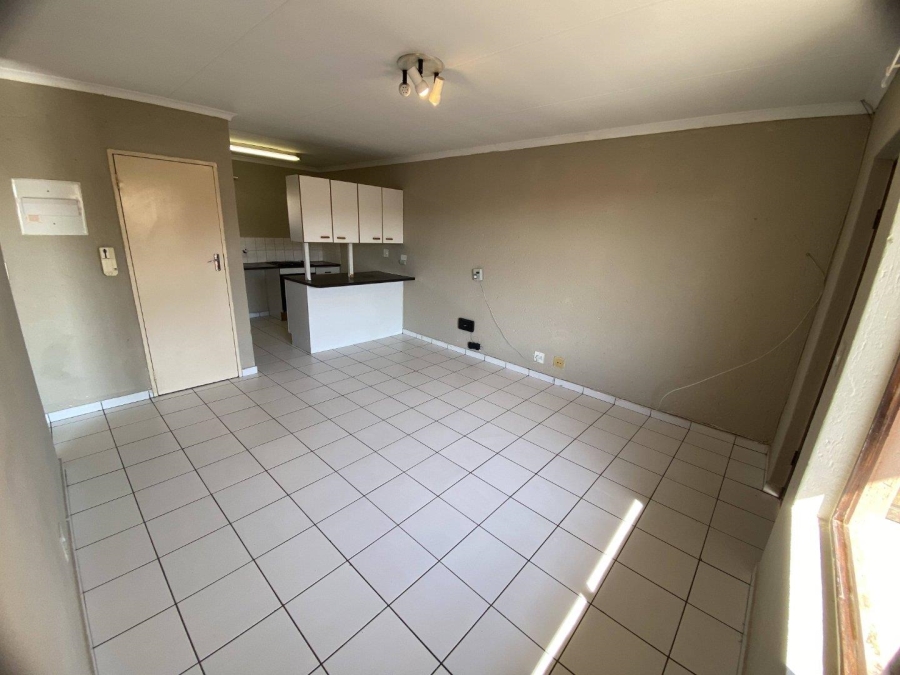 To Let 2 Bedroom Property for Rent in Ferndale Gauteng