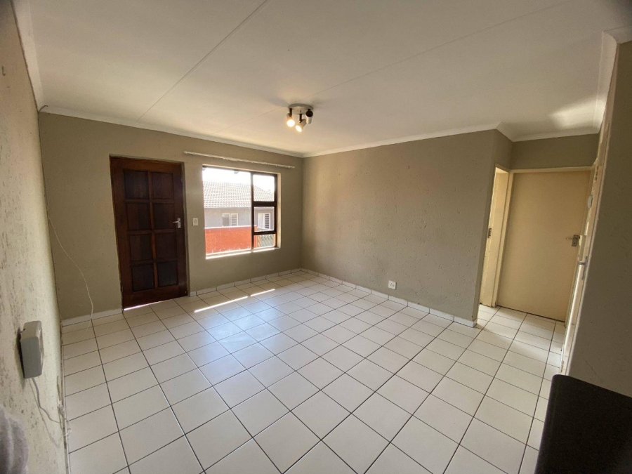 To Let 2 Bedroom Property for Rent in Ferndale Gauteng