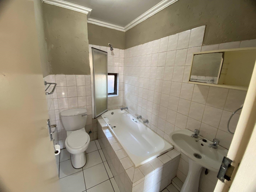 To Let 2 Bedroom Property for Rent in Ferndale Gauteng