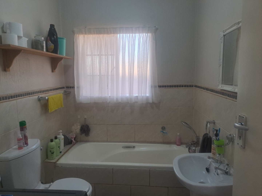 3 Bedroom Property for Sale in Highveld Gauteng