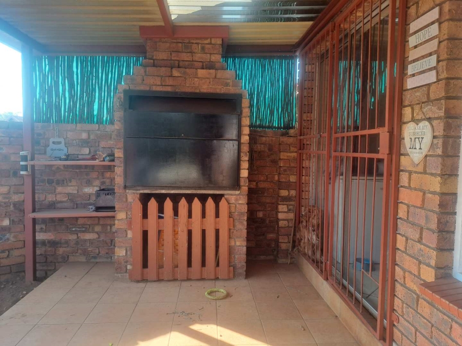 3 Bedroom Property for Sale in Highveld Gauteng