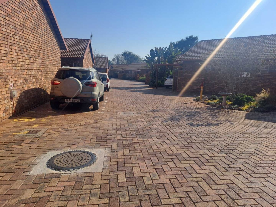 3 Bedroom Property for Sale in Highveld Gauteng