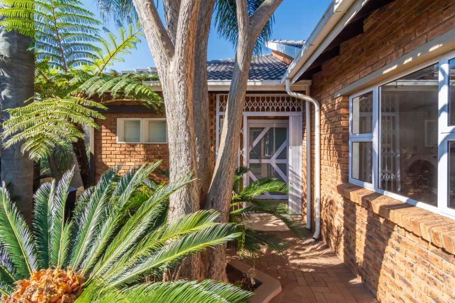 4 Bedroom Property for Sale in Rangeview Gauteng