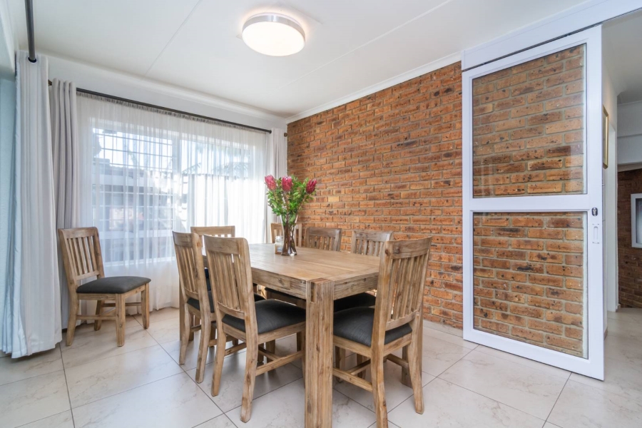 4 Bedroom Property for Sale in Rangeview Gauteng