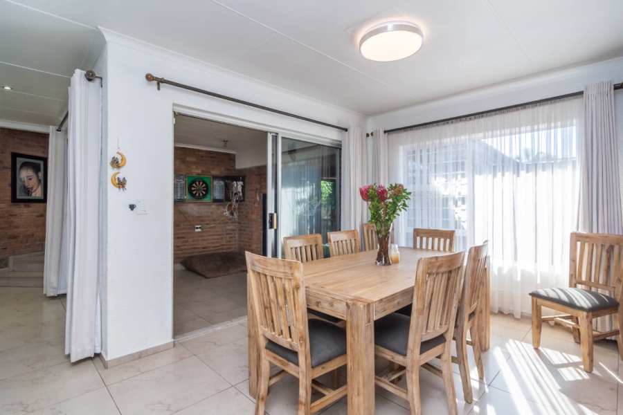 4 Bedroom Property for Sale in Rangeview Gauteng