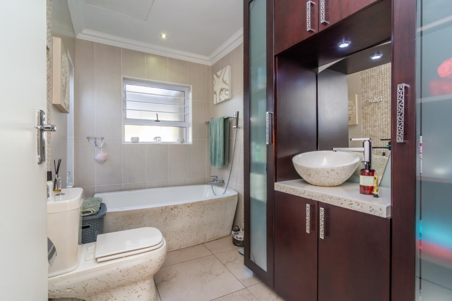 4 Bedroom Property for Sale in Rangeview Gauteng