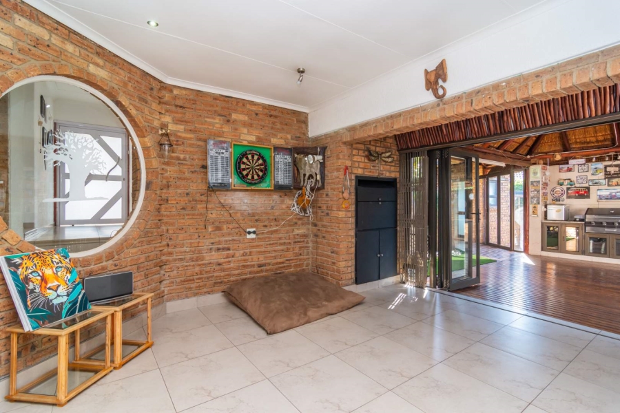 4 Bedroom Property for Sale in Rangeview Gauteng