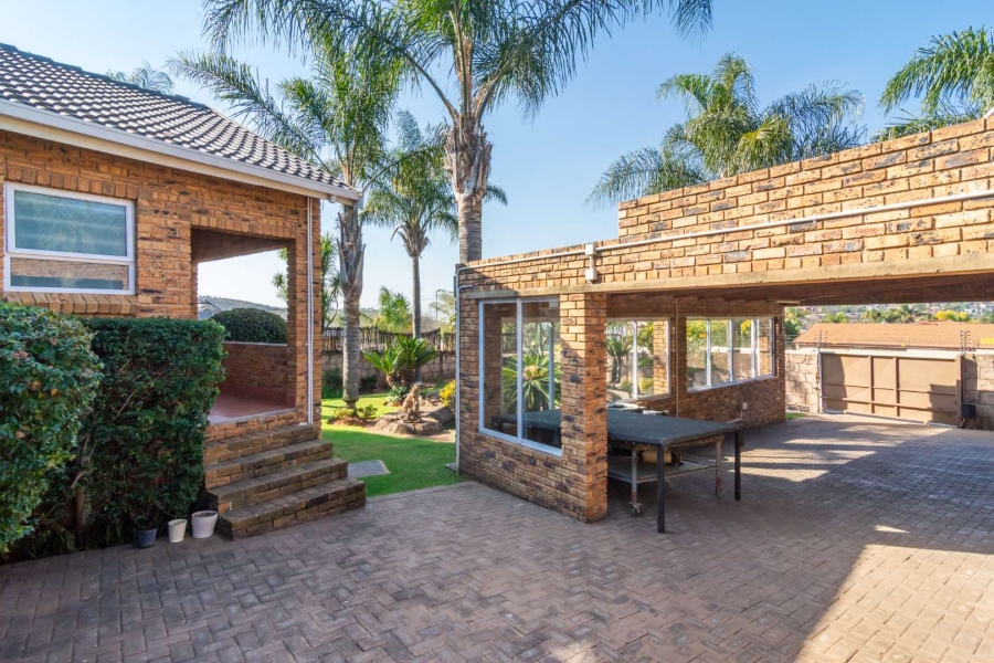 4 Bedroom Property for Sale in Rangeview Gauteng